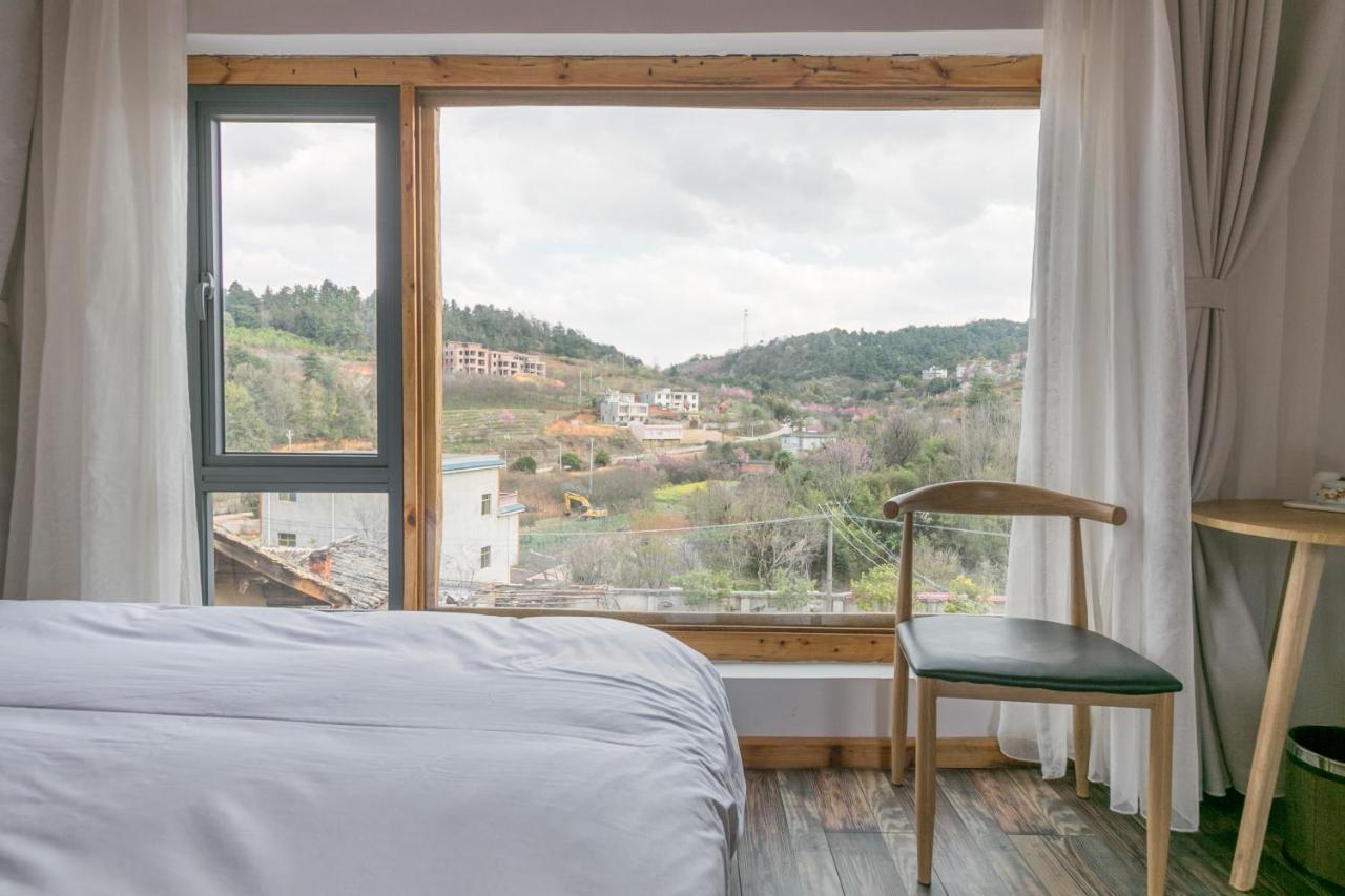Yan Qi Si He Homestay Куньмин Экстерьер фото