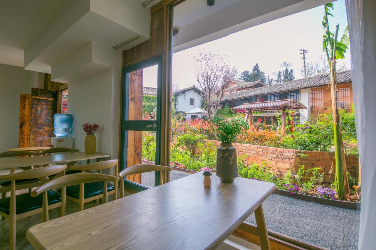 Yan Qi Si He Homestay Куньмин Экстерьер фото
