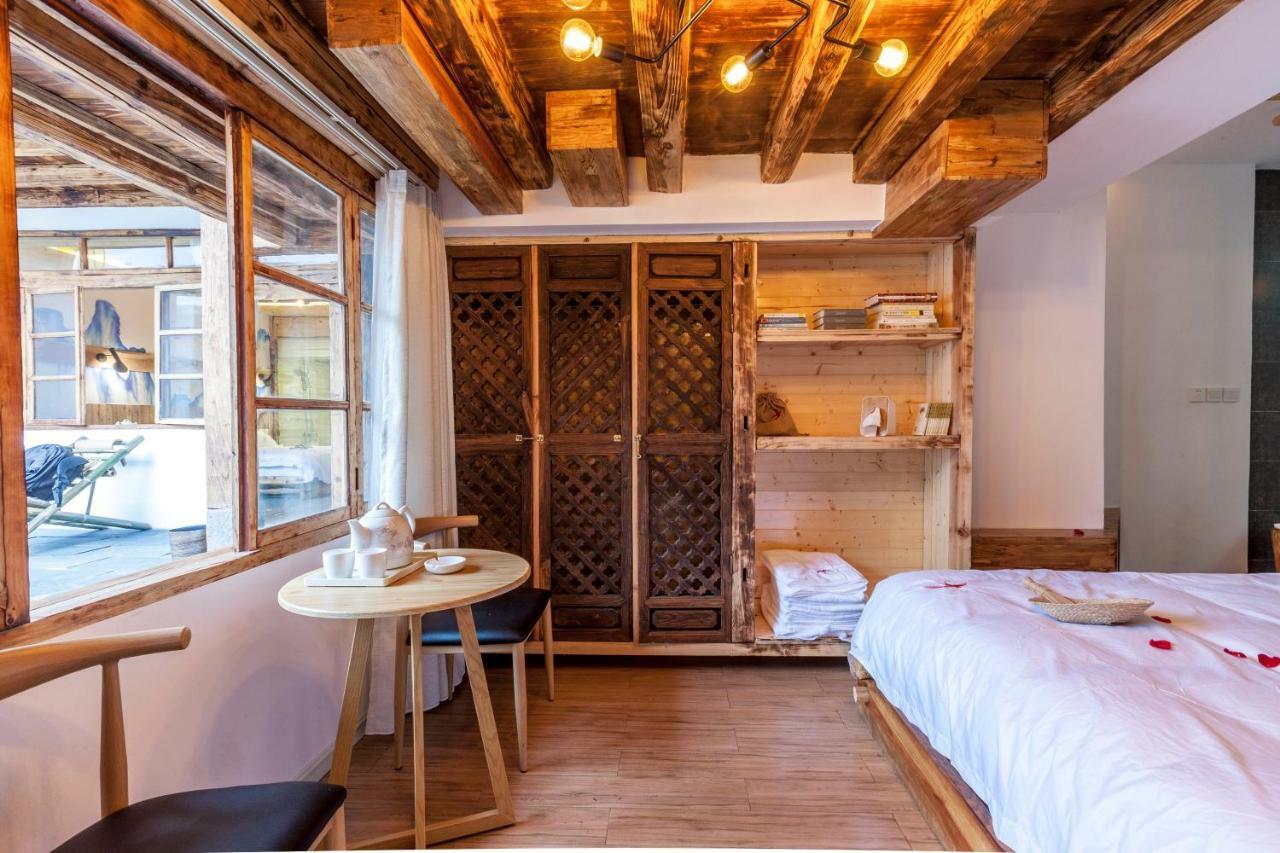 Yan Qi Si He Homestay Куньмин Экстерьер фото