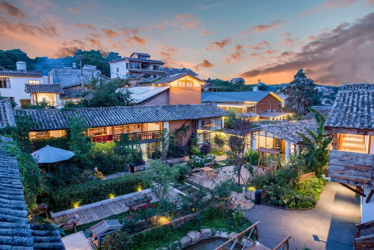 Yan Qi Si He Homestay Куньмин Экстерьер фото